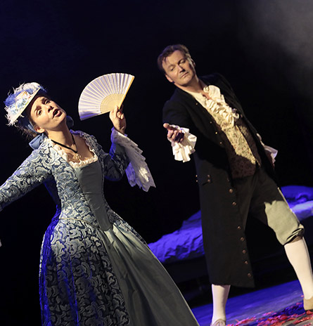 Rolf A. Scheider als Figaro mit Franka Kraneis' © Paul Leclaire.